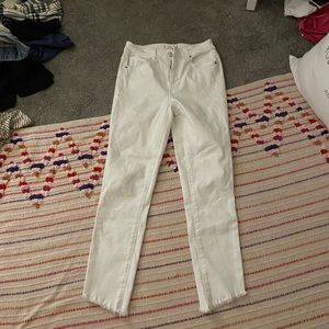 White skinny jeans